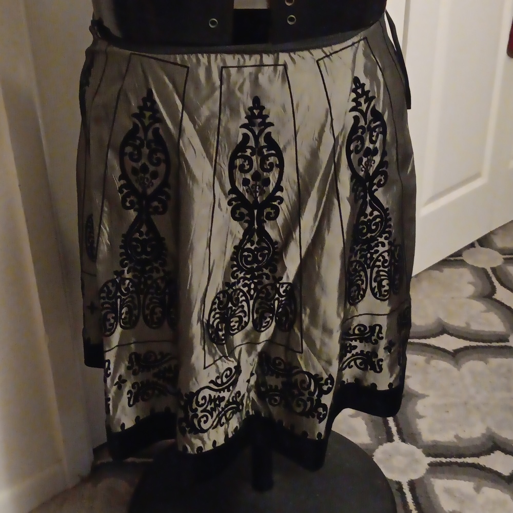Dress Barn knee length skirt